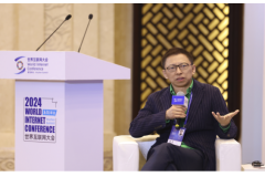 张朝阳主持互联网企业家论坛圆桌对话 共话互联网行业发展新机遇